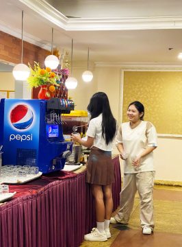 Buffet Cuối Năm Cho Học Sinh Tại Tân Bình