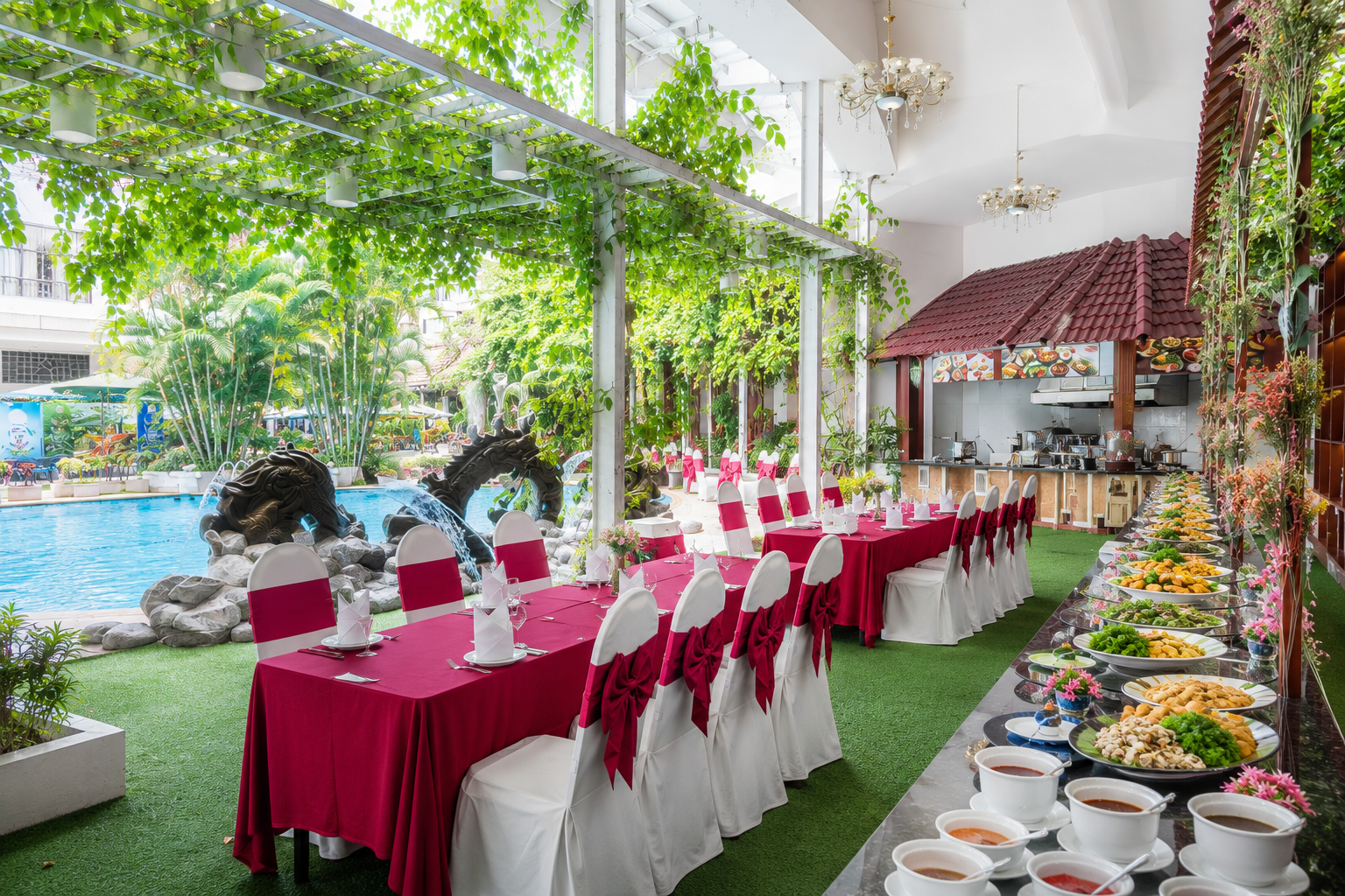 Không gian Hoa Viên Đệ Nhất bên hồ bơi